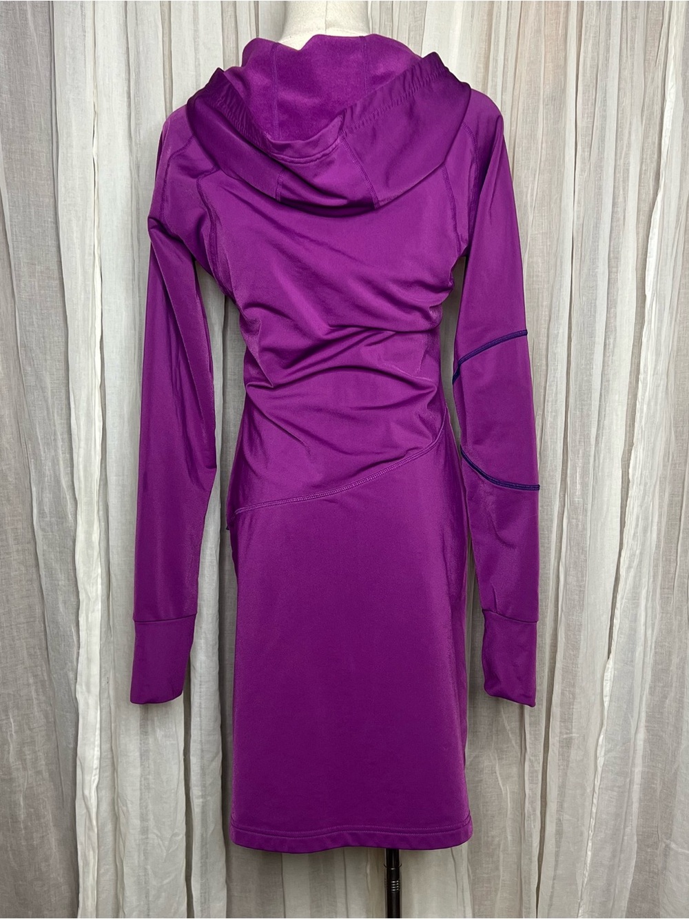 Title Nine Purple Regulator Hooded Long Sleeve Dress - Picture 3 of 5